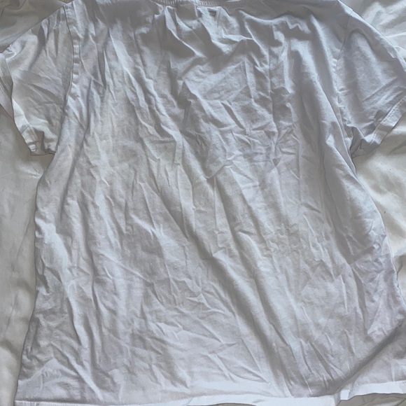 Levi’s white and red shirt large ❤️🤍 - Picture 4 of 4